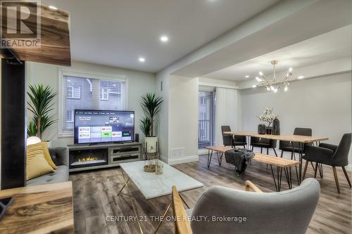 710 - 75 Weldrick Road E, Richmond Hill, ON - Indoor Photo Showing Other Room