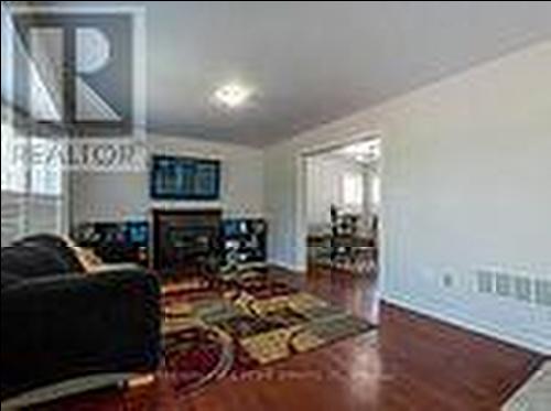 19 Callander Crescent, New Tecumseth, ON - Indoor With Fireplace