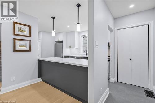 9 Admiral Road, St. Catharines, ON - Indoor