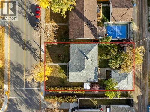 2631 63 Avenue Sw, Calgary, AB - Outdoor