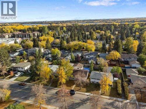 2631 63 Avenue Sw, Calgary, AB - Outdoor With View