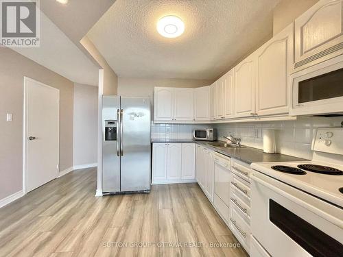 1908 - 900 Dynes Road, Ottawa, ON - Indoor Photo Showing Kitchen