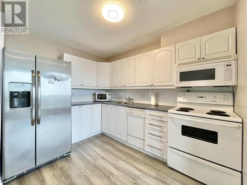 1908 - 900 Dynes Road, Ottawa, ON - Indoor Photo Showing Kitchen