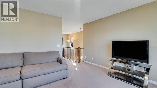 157 Bridleridge View Sw, Calgary, AB - Indoor Photo Showing Living Room