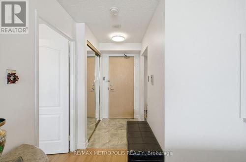 1501 - 11 Townsgate Drive, Vaughan, ON - Indoor Photo Showing Other Room