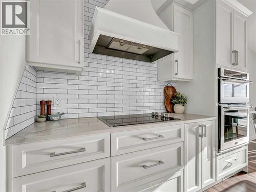 122 Redcliff Way Sw, Redcliff, AB - Indoor Photo Showing Kitchen