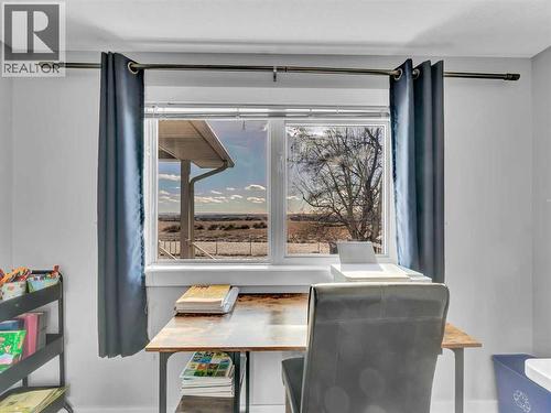 122 Redcliff Way Sw, Redcliff, AB - Indoor