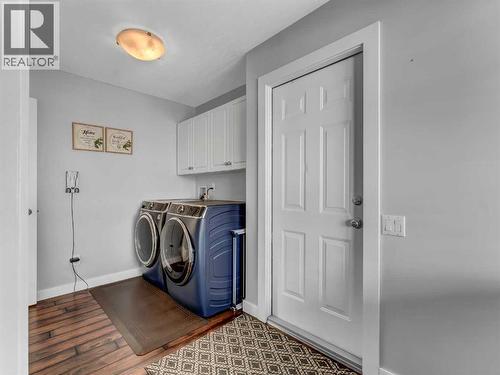 122 Redcliff Way Sw, Redcliff, AB - Indoor Photo Showing Laundry Room