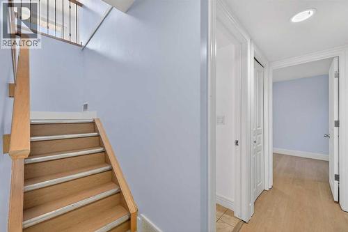 211, 25 Glamis Green Sw, Calgary, AB - Indoor Photo Showing Other Room