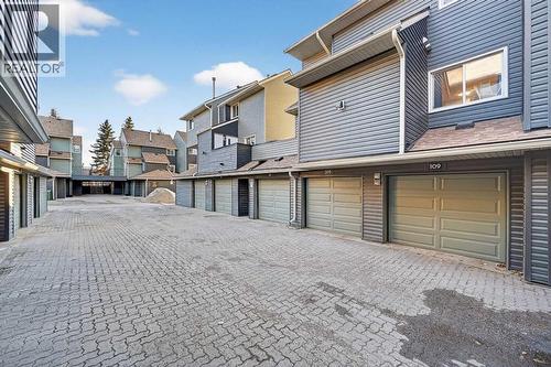 211, 25 Glamis Green Sw, Calgary, AB - Outdoor With Exterior