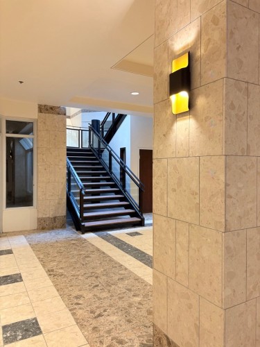 Commerce - 107-4055 Rue Ste-Catherine O., Westmount, QC - Indoor Photo Showing Other Room