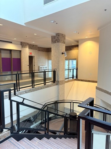 Commerce - 107-4055 Rue Ste-Catherine O., Westmount, QC - Indoor Photo Showing Other Room