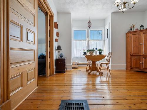 251 Victoria Street E, Amherst, NS 