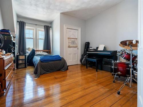 251 Victoria Street E, Amherst, NS 