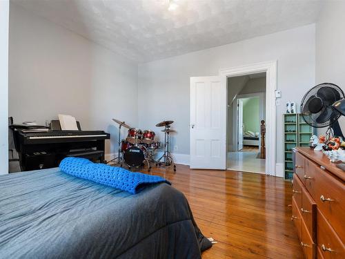 251 Victoria Street E, Amherst, NS 