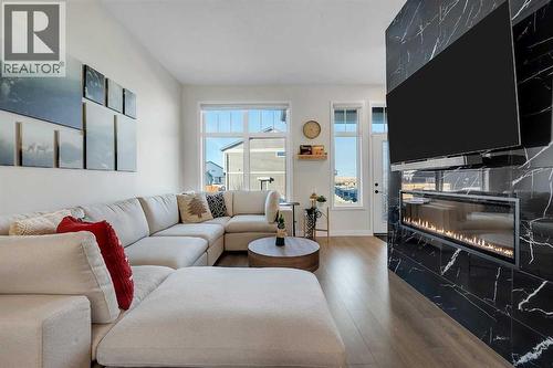 11 Marmot Way Nw, Calgary, AB 