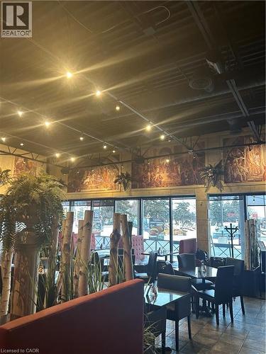 1500 Upper Middle Road W, Oakville, ON 