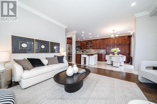 26 Monaco Crescent, Richmond Hill, ON - Indoor Photo Showing Living Room