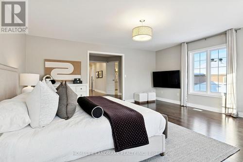 26 Monaco Crescent, Richmond Hill, ON - Indoor Photo Showing Bedroom
