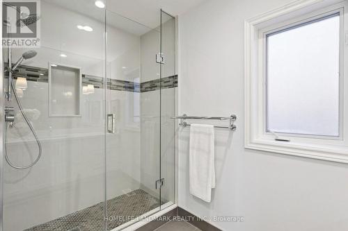 26 Monaco Crescent, Richmond Hill, ON - Indoor Photo Showing Bathroom