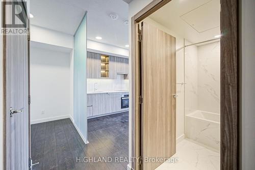 608 - 25 Mcmahon Drive, Toronto, ON - Indoor Photo Showing Other Room