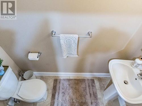 # 143 - 1035 Victoria Road S, Guelph, ON - Indoor Photo Showing Bathroom