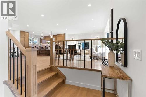 1012 70 Avenue Sw, Calgary, AB - Indoor Photo Showing Other Room