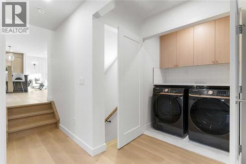 1012 70 Avenue Sw, Calgary, AB - Indoor Photo Showing Laundry Room