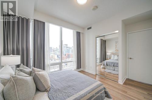 2004 - 295 Adelaide Street W, Toronto, ON - Indoor Photo Showing Bedroom