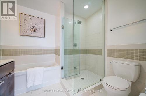 2004 - 295 Adelaide Street W, Toronto, ON - Indoor Photo Showing Bathroom