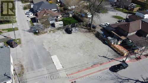 924 & 926 Lake Drive E, Georgina, ON 