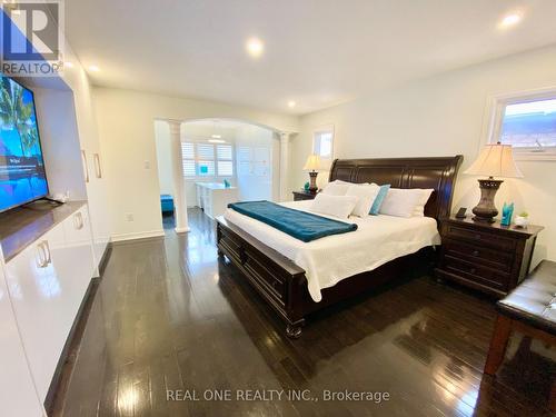 238 Nautical Boulevard, Oakville, ON - Indoor Photo Showing Bedroom