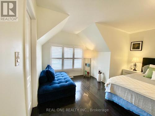 238 Nautical Boulevard, Oakville, ON - Indoor Photo Showing Bedroom