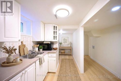 106 Beland Avenue N, Hamilton, ON - Indoor Photo Showing Kitchen