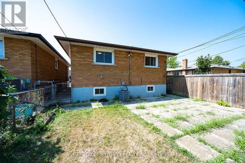 106 Beland Avenue N, Hamilton, ON - Outdoor With Exterior