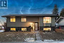 256 Lysander Place SE  Calgary, AB T2C 1L9