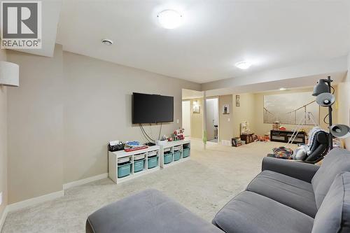 256 Lysander Place Se, Calgary, AB - Indoor