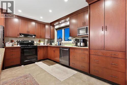256 Lysander Place Se, Calgary, AB - Indoor Photo Showing Kitchen