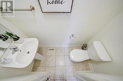 99 Chouinard Way, Aurora, ON -  Photo Showing Bathroom