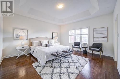 99 Chouinard Way, Aurora, ON - Indoor Photo Showing Bedroom