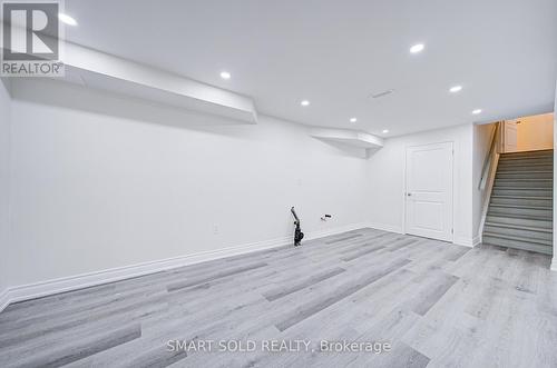 99 Chouinard Way, Aurora, ON - Indoor Photo Showing Other Room