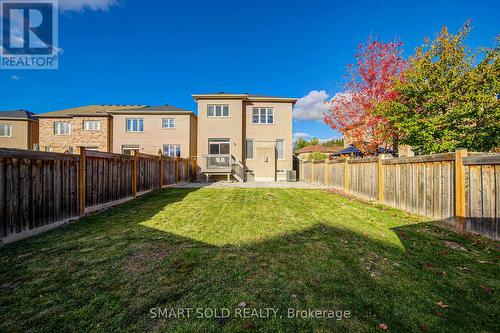 99 Chouinard Way, Aurora, ON - Outdoor With Backyard