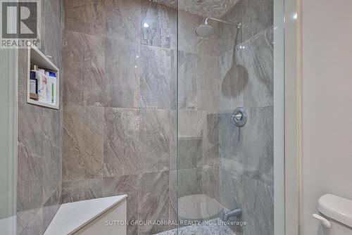 65 Patrice Crescent, Vaughan, ON - Indoor Photo Showing Bathroom