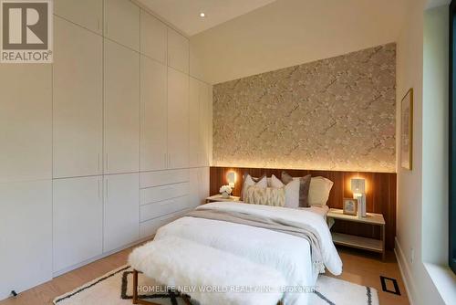 30 Orchard Crescent, Toronto, ON - Indoor Photo Showing Bedroom