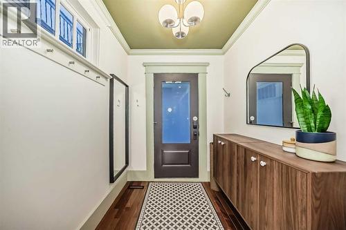 2120 18 Street Sw, Calgary, AB - Indoor Photo Showing Other Room