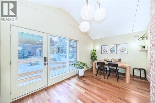 2120 18 Street Sw, Calgary, AB - Indoor Photo Showing Other Room