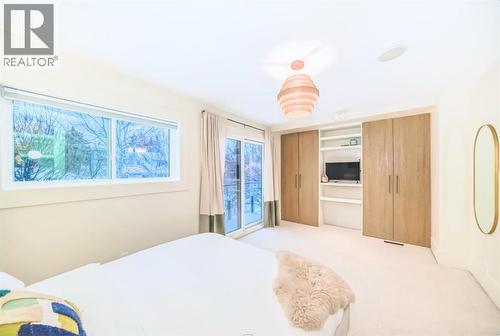 2120 18 Street Sw, Calgary, AB - Indoor Photo Showing Bedroom