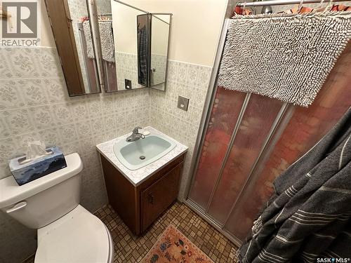 Bowes Acreage, Laird, SK - Indoor Photo Showing Bathroom