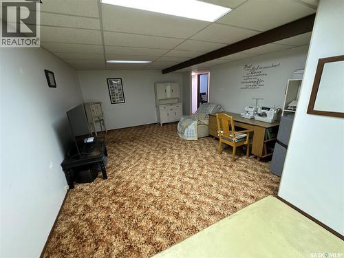 Bowes Acreage, Laird, SK - Indoor