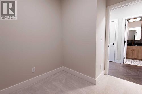 414, 370 Dieppe Drive Sw, Calgary, AB - Indoor Photo Showing Other Room